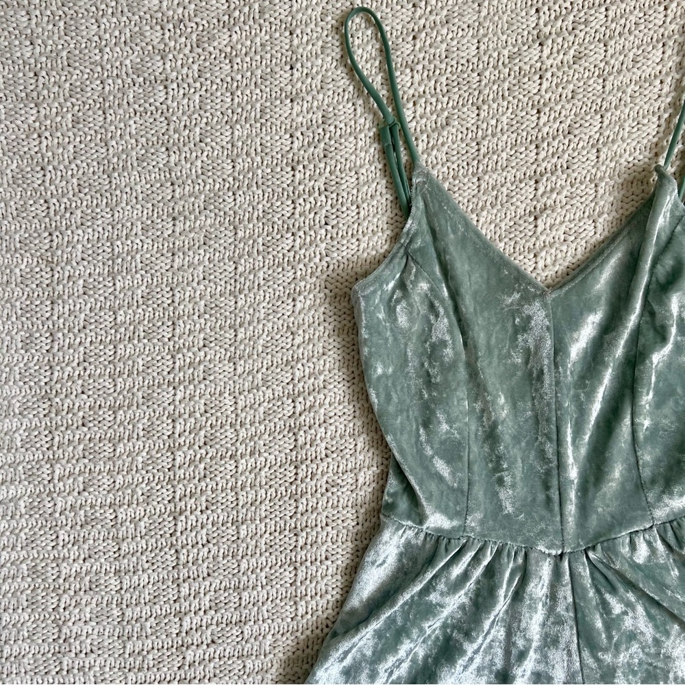 SNAP Mint Velvet Fit and Flare Strappy Romper | S | Woman - Picture 4 of 6